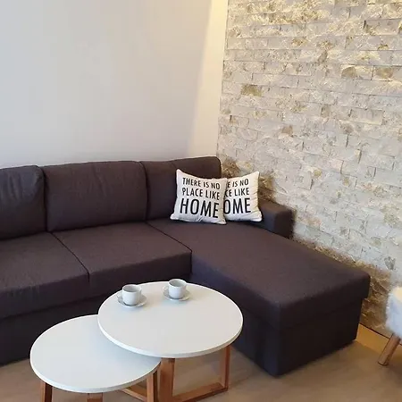 луксозен до боровец за 4 гости с паркомясто и Wifi Apartman