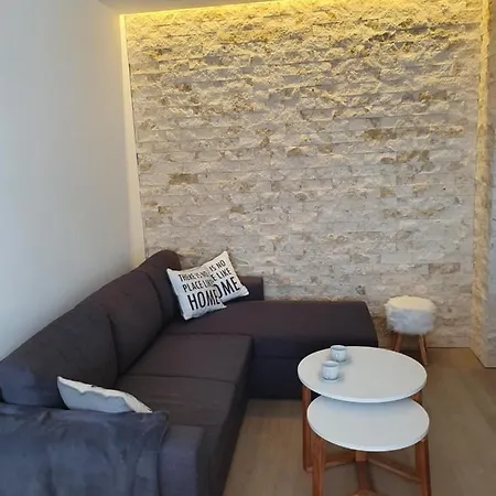 луксозен с Wifi на 10км от боровец