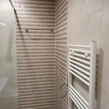 Apartman луксозен до боровец за 4 гости с паркомясто и Wifi Szamokov